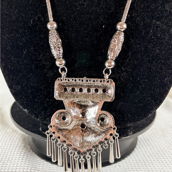 Elegant Silver-Tone Boho, tribal Necklace with Intricate Detailing - Picture 3 of 5